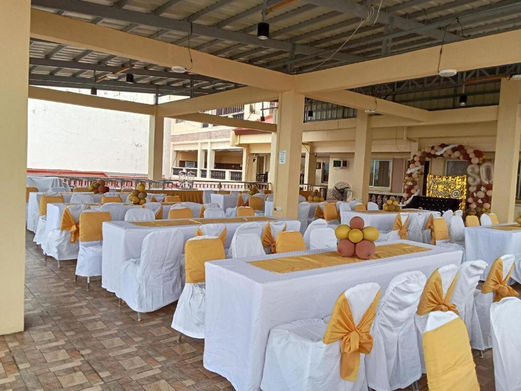 Suzuki Beach Hotel Olongapo Luaran gambar