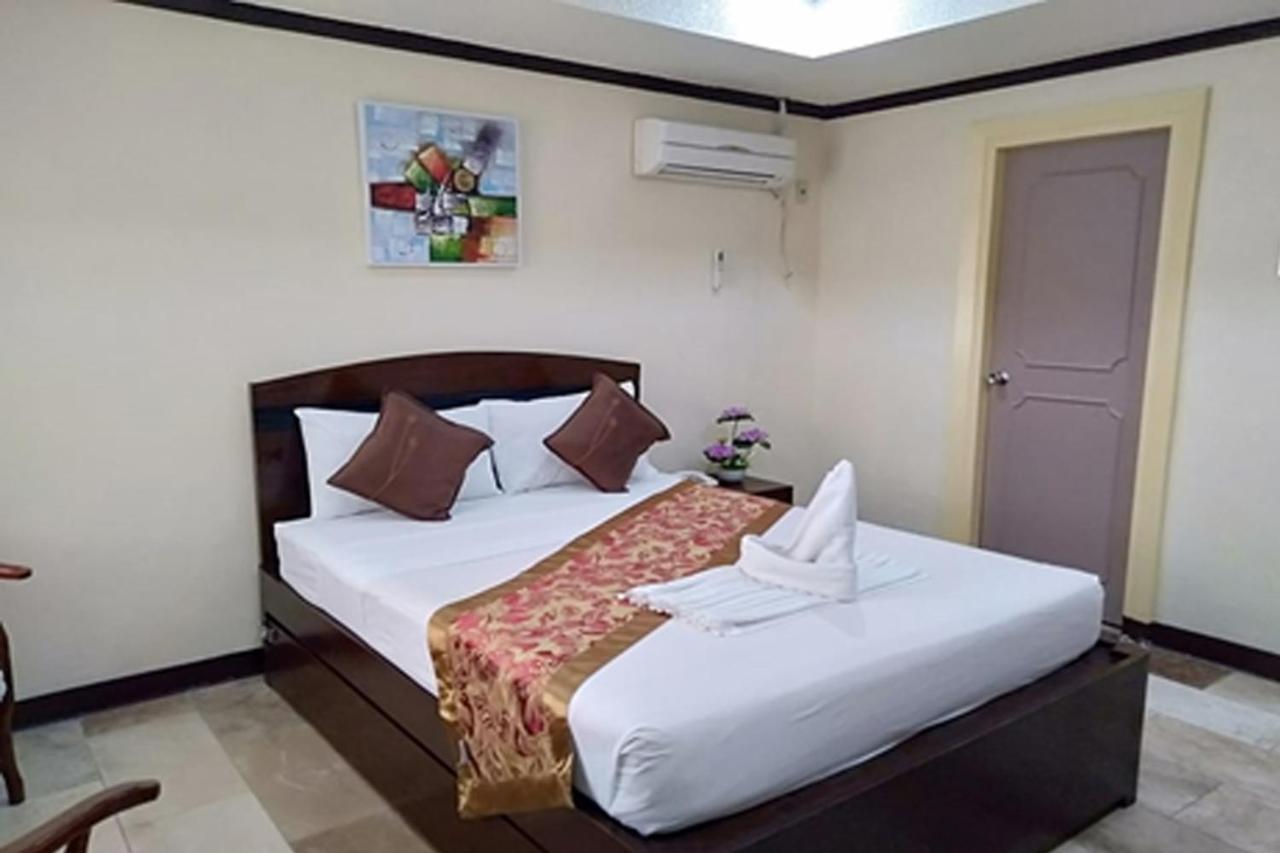 Suzuki Beach Hotel Olongapo Luaran gambar